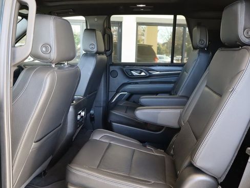 Used 2021 GMC Yukon Denali w/ Denali Premium Package image 46