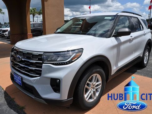 New 2026 Ford Explorer Active w/ Active Comfort Package RWD image 1