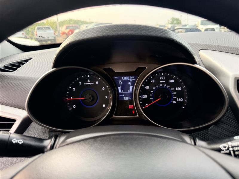 Used 2016 Hyundai Veloster FWD image 23