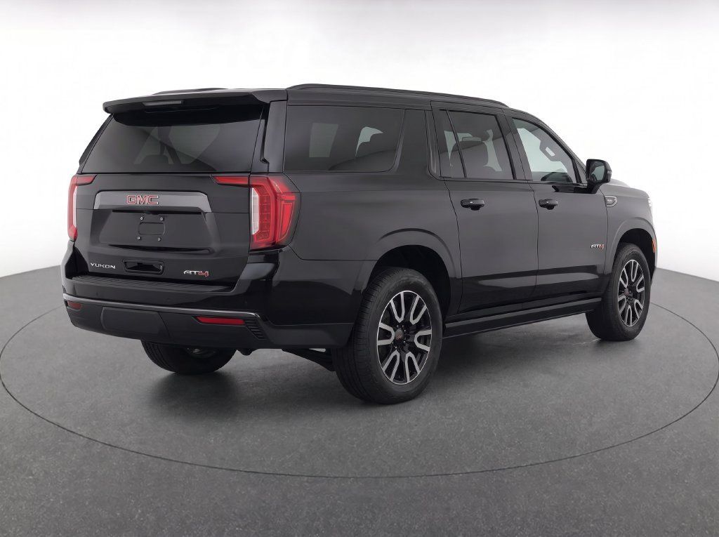 Certified 2023 GMC Yukon XL AT4 w/ AT4 Premium Package AWD/4WD image 6