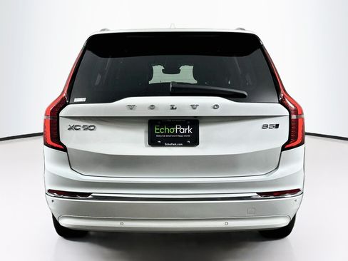 Used 2025 Volvo XC90 B5 Plus AWD/4WD image 7