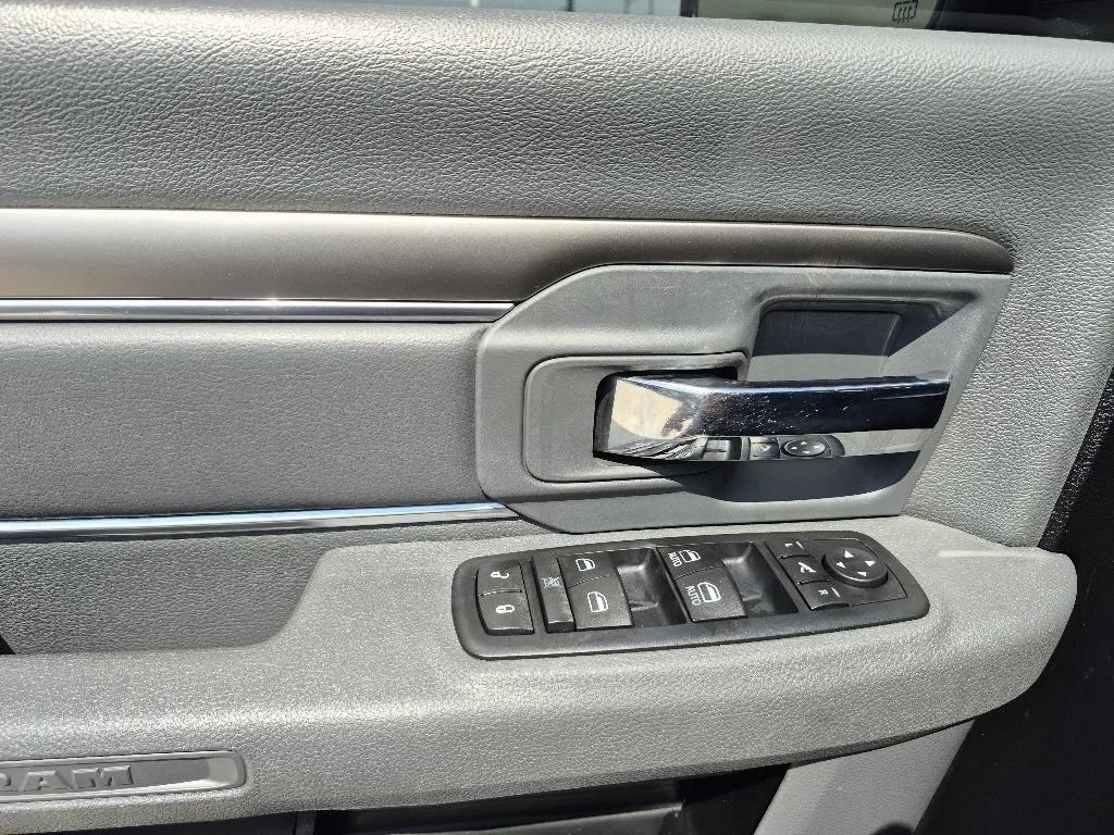 Used 2016 RAM 1500 Big Horn AWD/4WD image 16