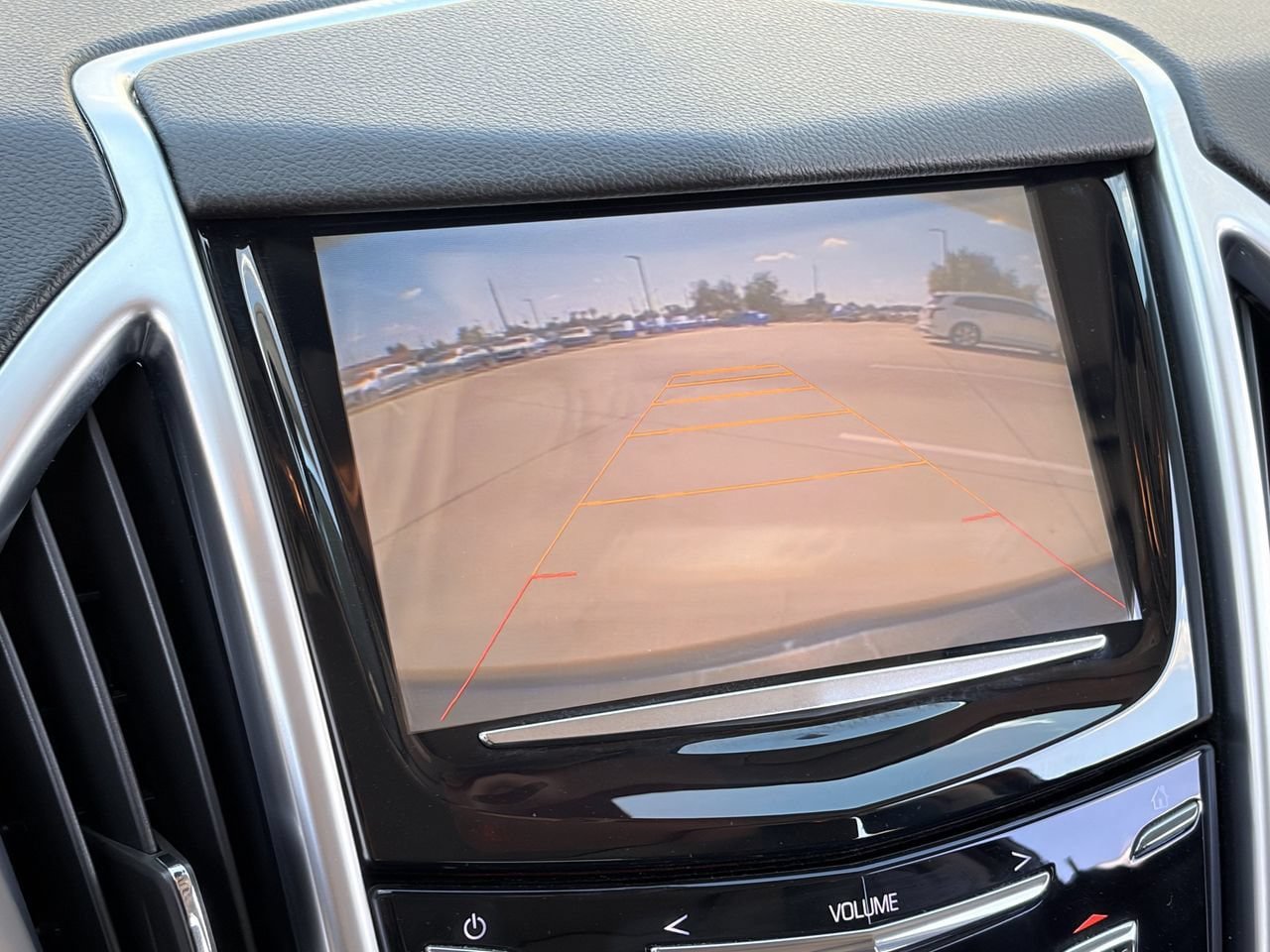 Used 2015 Cadillac SRX Luxury w/ Driver Awareness Package FWD image 28