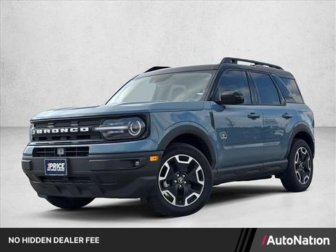 Used 2023 Ford Bronco Sport Outer Banks w/ Tech Package AWD/4WD image 1