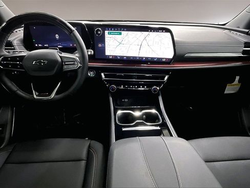 Used 2025 Chevrolet Traverse Z71 w/ Enhanced Driving Package image 7