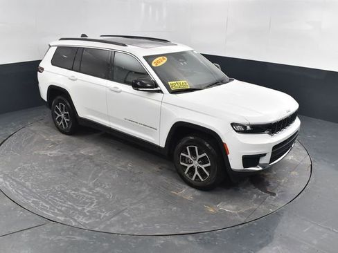 Used 2024 Jeep Grand Cherokee L Limited w/ Luxury Tech Group II image 43