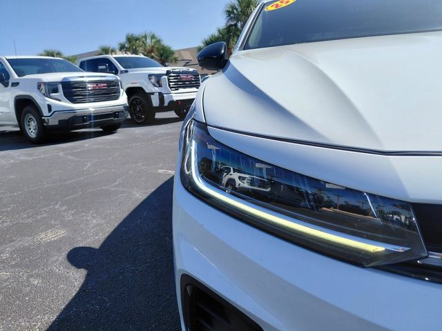 Used 2025 Volkswagen Jetta Sport FWD image 10