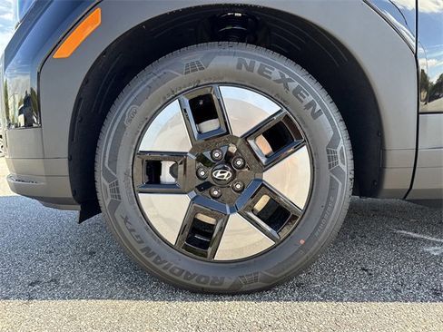 New 2026 Hyundai Santa Fe SE image 11