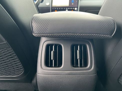 Used 2024 Hyundai Santa Cruz Limited image 28