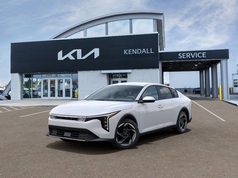 New 2026 Kia K4 EX FWD image 1
