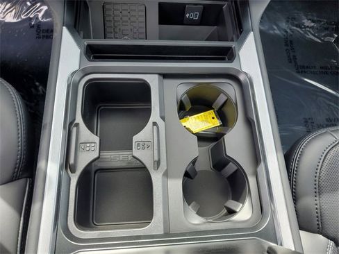 New 2025 Ford F250 Platinum image 42