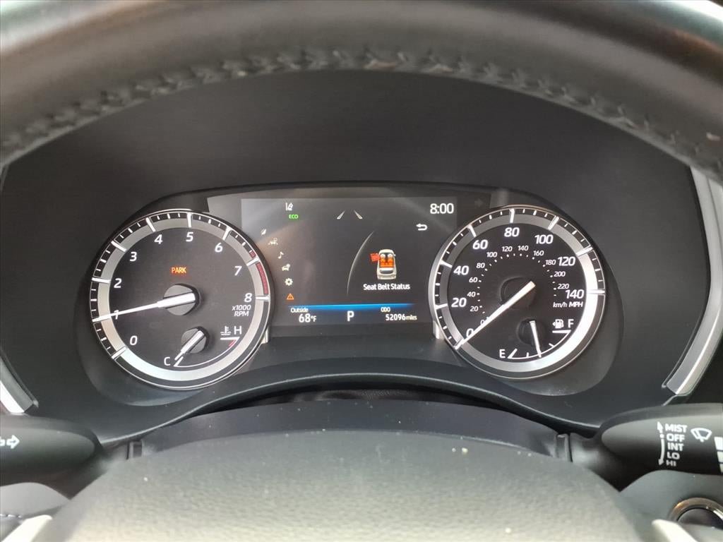 Used 2022 Toyota Highlander XLE AWD/4WD image 16