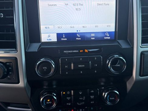 Used 2020 Ford F150 Lariat image 15