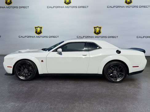 Used 2019 Dodge Challenger R/T Scat Pack RWD image 2