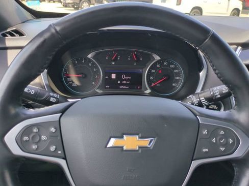 Certified 2022 Chevrolet Traverse LT w/ LT Premium Package AWD/4WD image 33