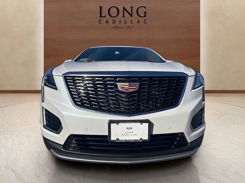 Certified 2025 Cadillac XT5 Premium Luxury image 8