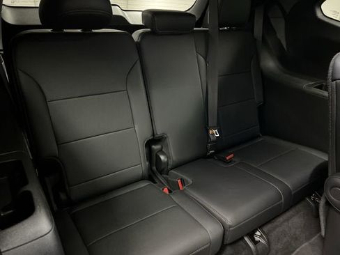 Certified 2026 Buick Enclave Preferred FWD image 27