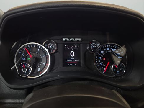 Certified 2024 RAM 3500 Tradesman w/ Chrome Appearance Group AWD/4WD image 17