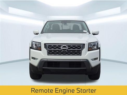 Used 2024 Nissan Frontier SV w/ SV Convenience Package RWD image 11