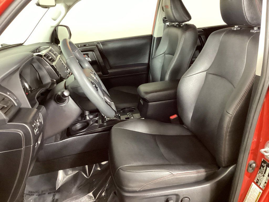 Used 2021 Toyota 4Runner TRD Off-Road Premium w/ Moonroof Package AWD/4WD image 10
