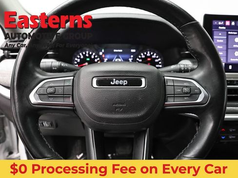 Used 2022 Jeep Compass Latitude AWD/4WD image 10