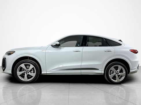 New 2025 Audi Q5 Premium Plus image 3