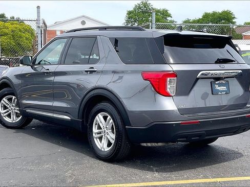 Used 2021 Ford Explorer XLT RWD image 10