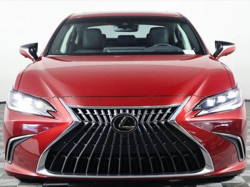 Certified 2024 Lexus ES 300h w/ Luxury Package FWD image 2