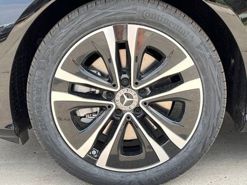 Certified 2025 Mercedes-Benz CLA 250 4MATIC image 6