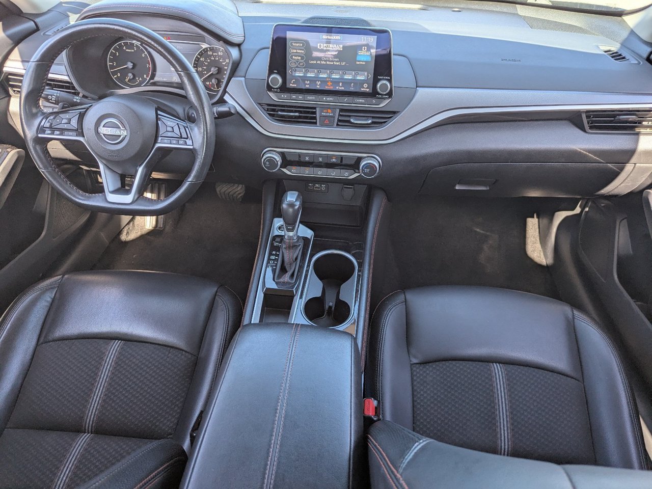 Used 2025 Nissan Altima 2.5 SR FWD image 14