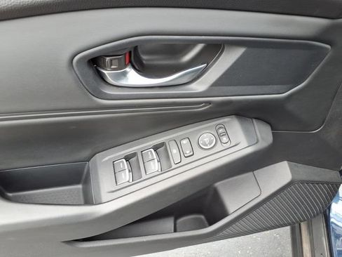 Used 2023 Honda Accord EX image 12