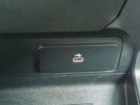 Used 2025 Land Rover Defender 110 S AWD/4WD image 33