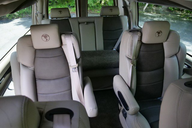 Used 2025 GMC Savana 2500 Extended w/ Driver Convenience Package RWD image 39