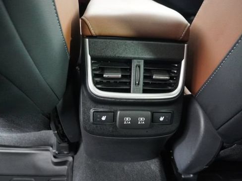 Used 2020 Subaru Outback Touring XT AWD/4WD image 33