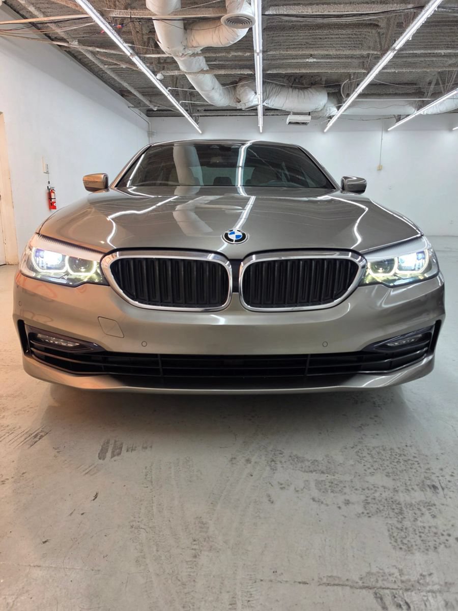 Used 2018 BMW 540i RWD image 17