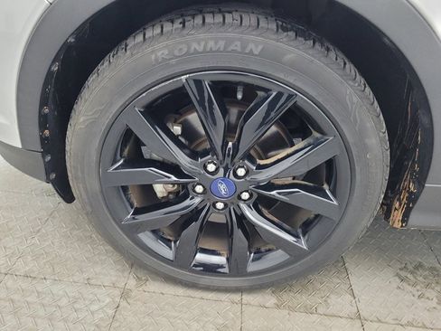 Used 2017 Ford Escape Titanium image 31