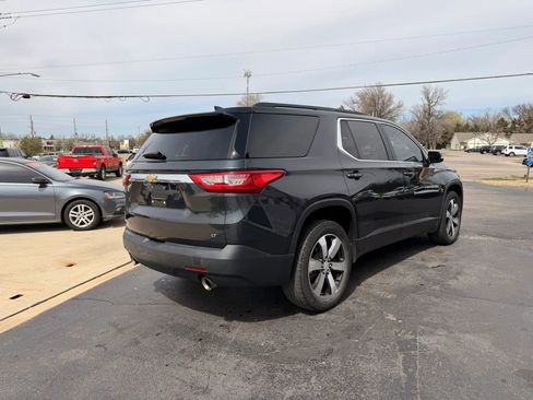 Used 2019 Chevrolet Traverse LT w/ LT Premium Package FWD image 6