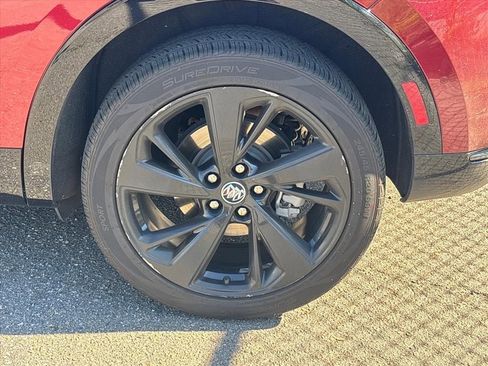 Used 2022 Buick Envision Essence w/ Technology Package II FWD image 6