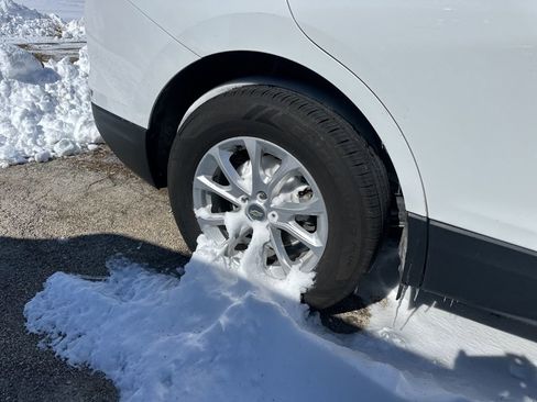 Used 2020 Chevrolet Equinox LT image 8