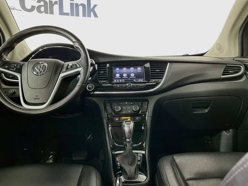 Used 2021 Buick Encore Preferred AWD/4WD image 25
