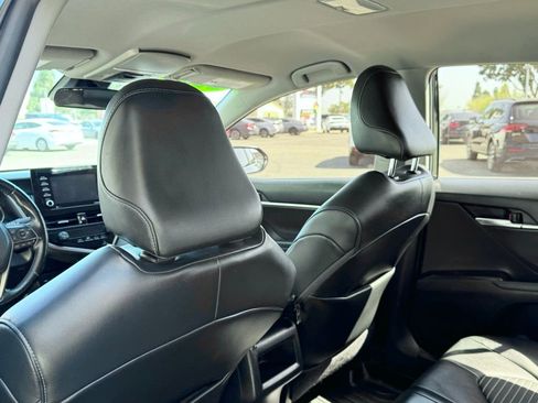 Used 2021 Toyota Camry SE w/ Carpet Mat Package (TMS) FWD image 15
