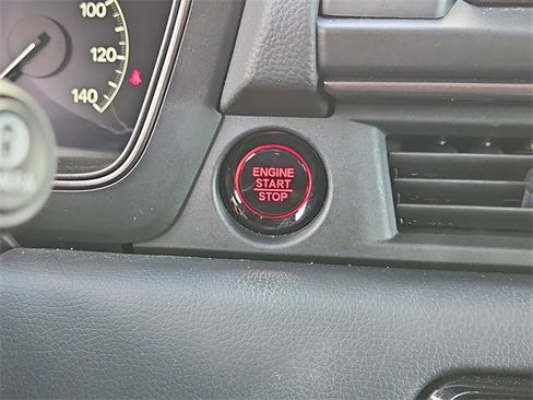 Used 2023 Honda Pilot TrailSport image 28