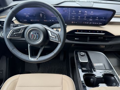 Used 2025 Buick Enclave Preferred FWD image 6