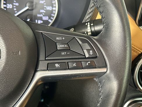 Used 2020 Nissan Sentra SV w/ SV Premium Package FWD image 25
