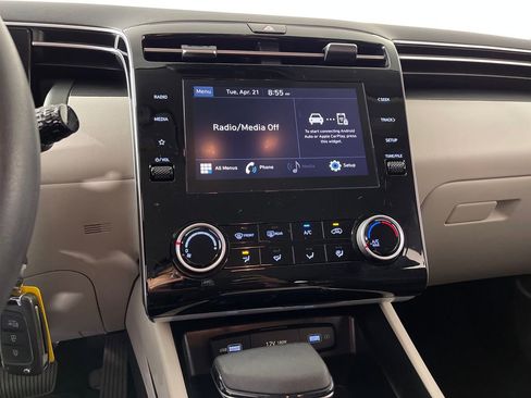 Used 2024 Hyundai Tucson SE image 22