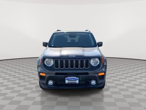 Used 2019 Jeep Renegade Latitude w/ Trailer Tow Group image 2