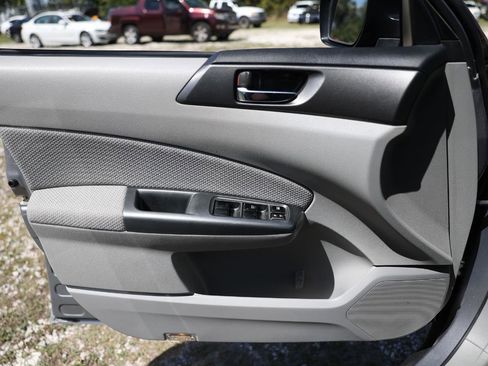 Used 2011 Subaru Forester 2.5X Premium image 39