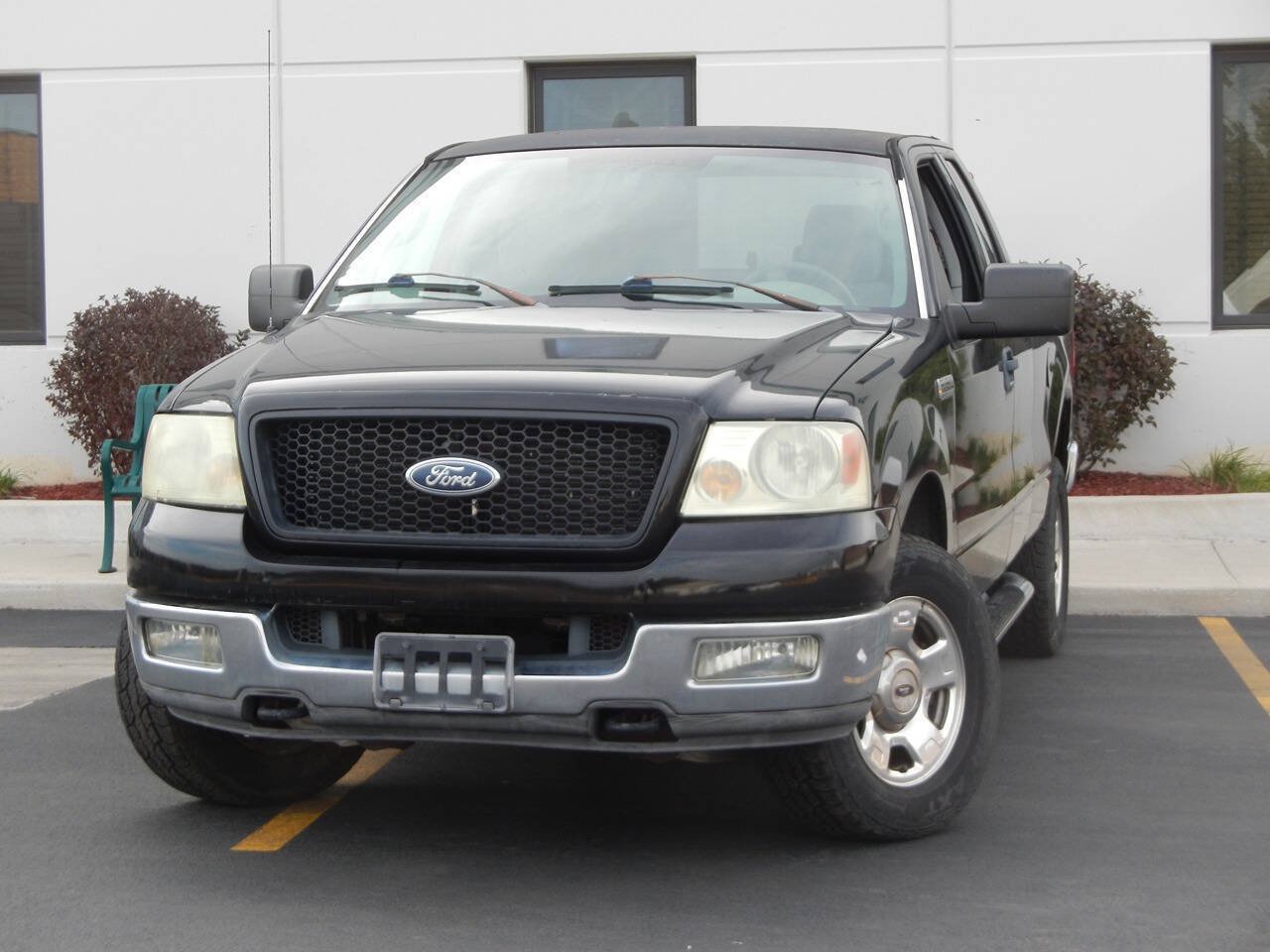 Used 2004 Ford F150 XLT AWD/4WD image 4