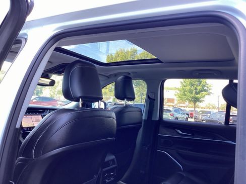 Used 2023 Jeep Grand Cherokee 4xe image 13