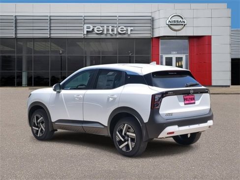 New 2025 Nissan Kicks SV w/ Illumination Package image 3